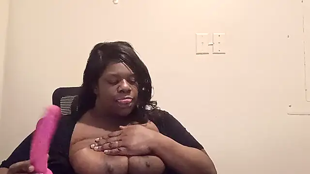 whitwhit86 online show from November 15, 2025, 9:00 pm