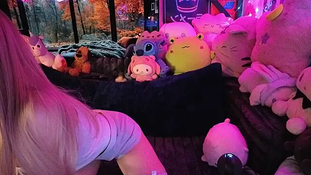 pinkocean3 online show from September 25, 2025, 7:39 pm