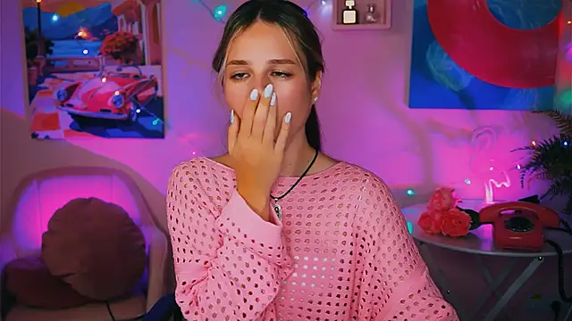 Snapshot of DeboraLarson chatting on December 15, 2024, 10:58 pm DeboraLarson online show from December 15, 2024, 10:58 pm