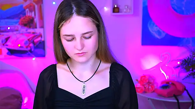 Snapshot of DeboraLarson chatting on January 21, 2025, 4:10 am DeboraLarson online show from January 21, 2025, 4:10 am