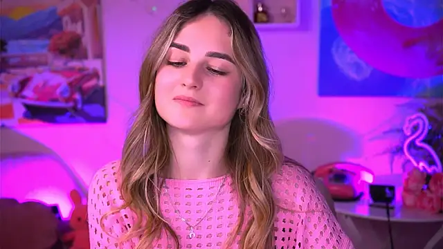 Snapshot of DeboraLarson chatting on February 17, 2025, 10:36 pm DeboraLarson online show from February 17, 2025, 10:36 pm