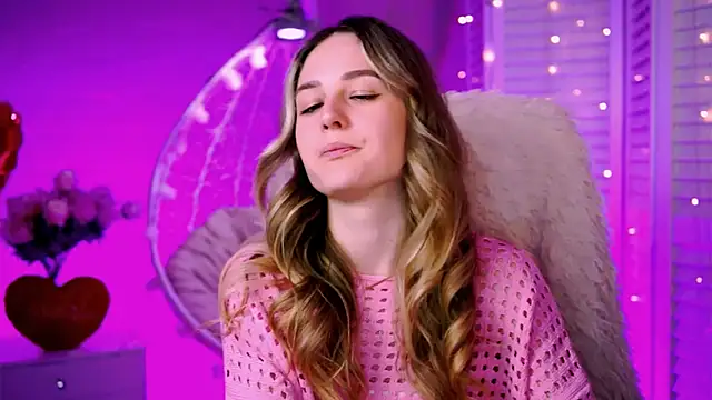 Snapshot of DeboraLarson chatting on February 25, 2025, 4:21 pm DeboraLarson online show from February 25, 2025, 4:21 pm