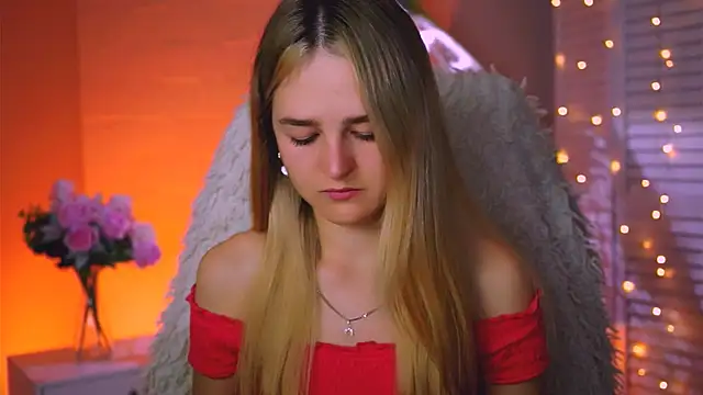 Snapshot of DeboraLarson chatting on September 26, 2025, 3:43 am DeboraLarson online show from September 26, 2025, 3:43 am