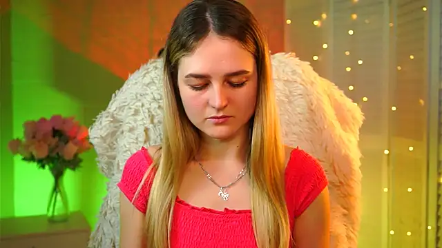 DeboraLarson online show from February 5, 2026, 6:29 am