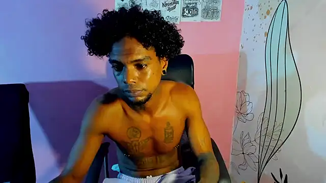 bigblackhotx1 online show from April 4, 2026, 1:59 am