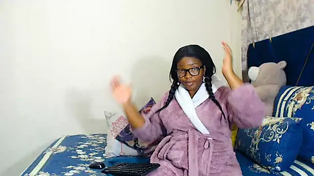 Snapshot of veronica1xxx chatting on July 10, 2026, 8:00 pm veronica1xxx online show from July 10, 2026, 8:00 pm