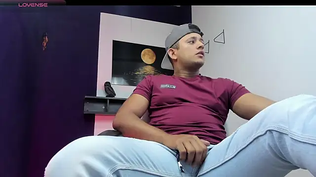 Marcos garcias online show from March 6, 2025, 9:47 am