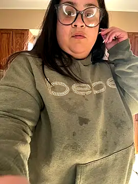 tillymarie34 online show from October 21, 2025, 4:41 pm