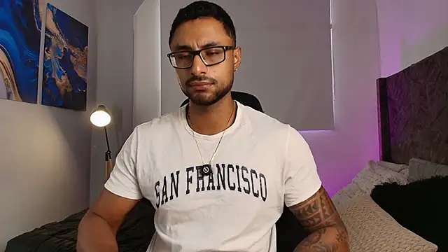 LiamGarcia1 online show from May 9, 2026, 3:17 pm