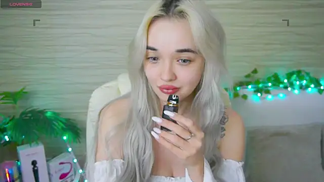 Ashley S online show from February 28, 2025, 2:09 am