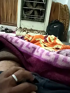 pintuS40 online show from February 24, 2025, 11:52 pm