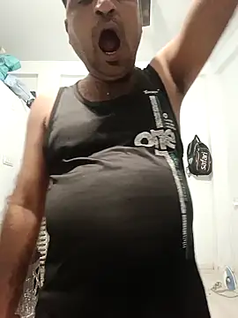 pintuS40 online show from April 5, 2026, 11:02 pm