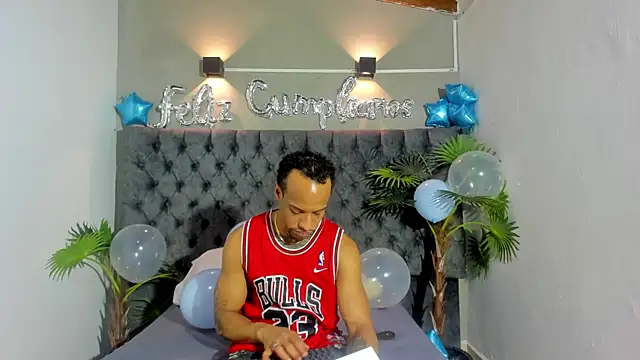 Snapshot of Salomon_koude chatting on July 18, 2026, 1:43 am Salomon koude online show from July 18, 2026, 1:43 am