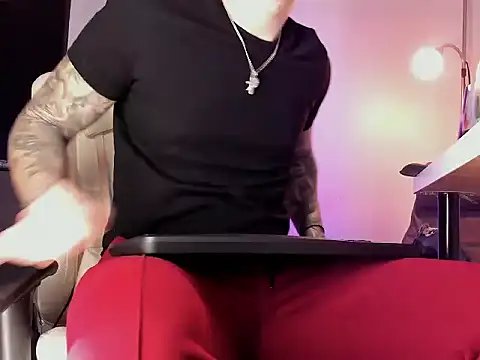 Snapshot of uptomatty chatting on January 19, 2026, 7:45 am uptomatty online show from January 19, 2026, 7:45 am