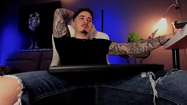 Snapshot of uptomatty chatting on February 13, 2026, 7:48 am uptomatty online show from February 13, 2026, 7:48 am