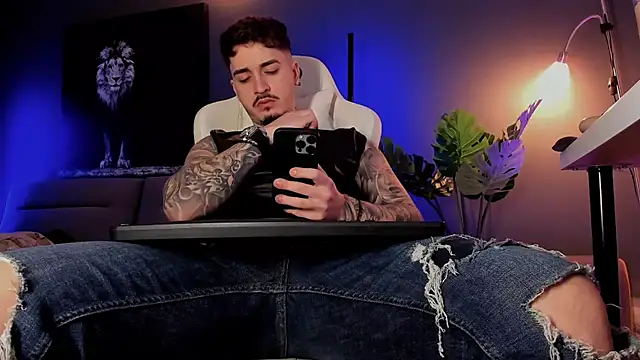 Snapshot of uptomatty chatting on February 14, 2026, 7:38 am uptomatty online show from February 14, 2026, 7:38 am