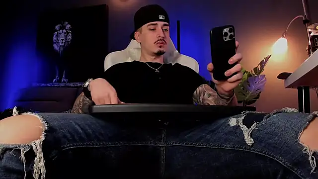 Snapshot of uptomatty chatting on February 27, 2026, 7:30 am uptomatty online show from February 27, 2026, 7:30 am