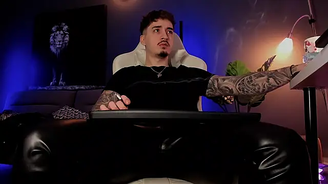 Snapshot of uptomatty chatting on March 9, 2026, 8:07 am uptomatty online show from March 9, 2026, 8:07 am