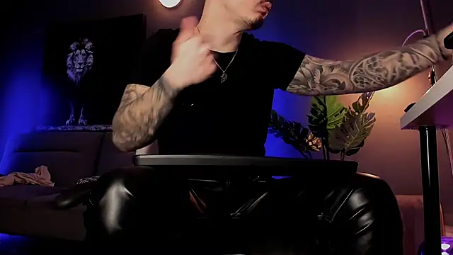 Snapshot of uptomatty chatting on March 19, 2026, 7:45 am uptomatty online show from March 19, 2026, 7:45 am