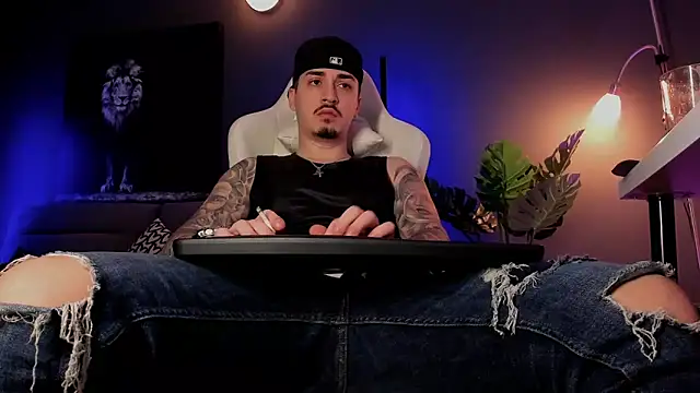 Snapshot of uptomatty chatting on March 23, 2026, 8:29 am uptomatty online show from March 23, 2026, 8:29 am