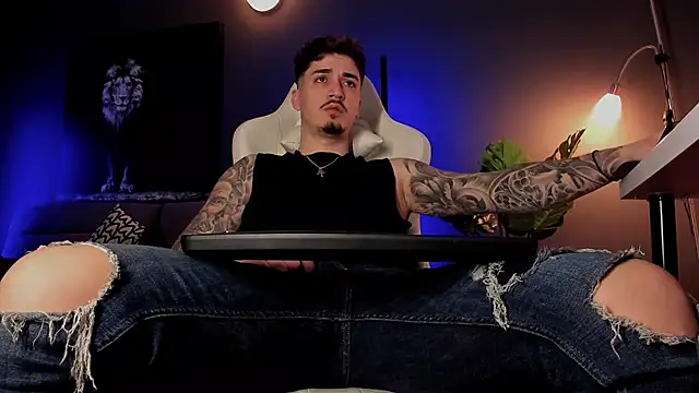 Snapshot of uptomatty chatting on March 28, 2026, 6:57 am uptomatty online show from March 28, 2026, 6:57 am