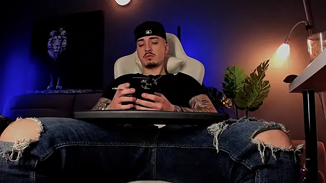 Snapshot of uptomatty chatting on March 29, 2026, 8:47 am uptomatty online show from March 29, 2026, 8:47 am