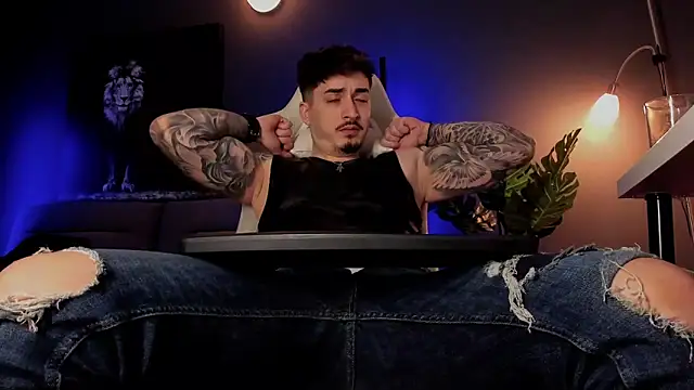 Snapshot of uptomatty chatting on April 5, 2026, 7:49 am uptomatty online show from April 5, 2026, 7:49 am