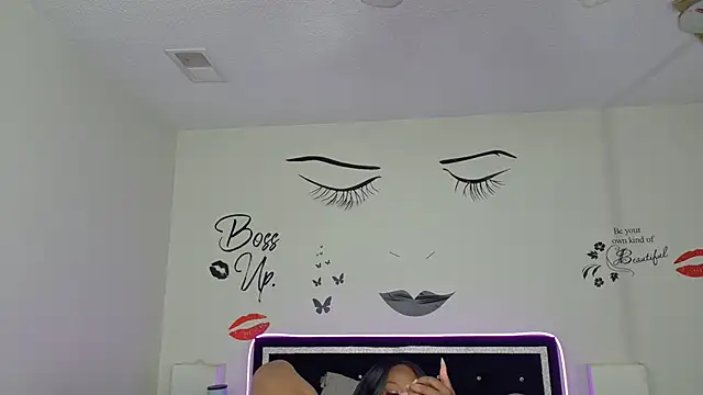 Snapshot of chocolatefantasyxxox chatting on February 5, 2025, 1:47 am chocolatefantasyxxox online show from February 5, 2025, 1:47 am