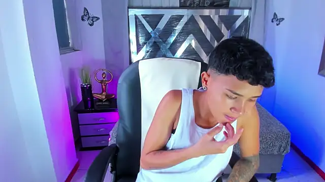 nova sex01 online show from July 17, 2026, 8:24 pm