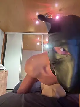 PlayDog123 online show from September 25, 2025, 4:43 pm