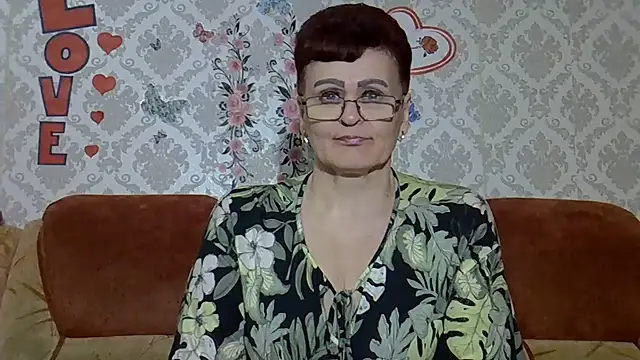 Snapshot of PaulaGolden chatting on June 12, 2026, 3:00 pm PaulaGolden online show from June 12, 2026, 3:00 pm