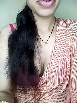 Snapshot of Fair-magic-woman chatting on January 30, 2025, 6:35 am Fair-magic-woman online show from January 30, 2025, 6:35 am