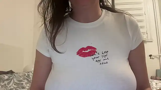 Serena 4you online show from February 23, 2026, 9:56 pm