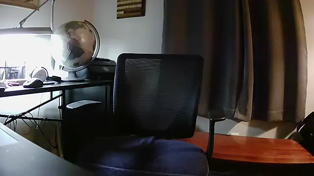 Snapshot of Scotty52838 chatting on March 3, 2025, 1:31 am Scotty52838 online show from March 3, 2025, 1:31 am