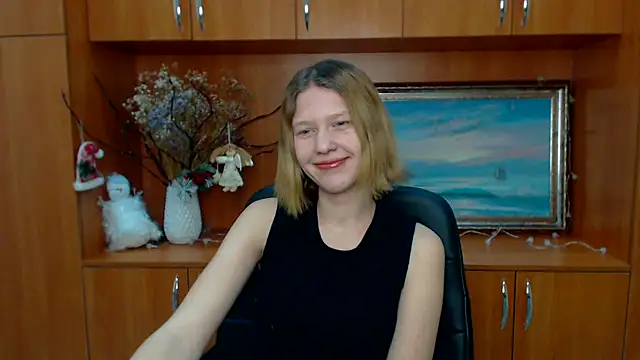 StellaCRL online show from February 13, 2025, 12:11 pm