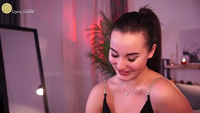 Liya Gold  online show from February 28, 2025, 9:33 pm