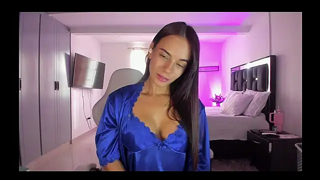 Sara lopez 28 online show from May 23, 2026, 12:20 pm