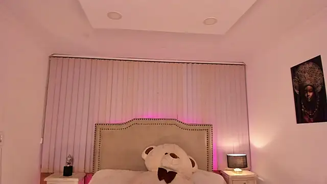 Valentina Se online show from January 23, 2025, 9:39 am