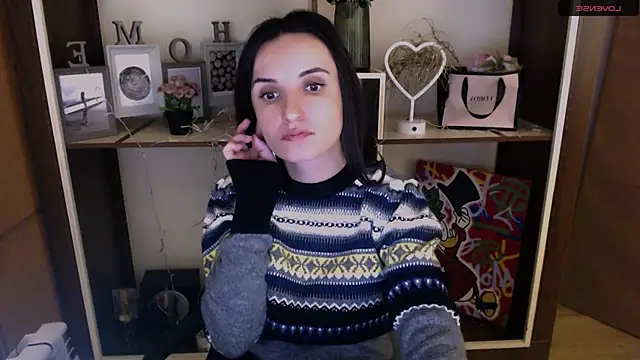 LaimaV  online show from December 15, 2024, 4:15 pm