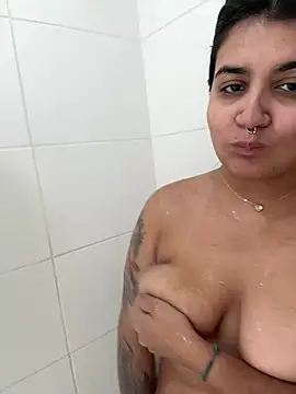 Snapshot of isa_ofc2024 chatting on February 21, 2025, 11:55 am isa ofc2024 online show from February 21, 2025, 11:55 am