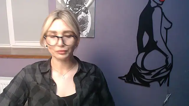  sexy lady online show from March 12, 2026, 1:06 pm
