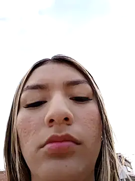 Snapshot of GIRL_DONCELLA chatting on January 10, 2025, 9:31 pm GIRL DONCELLA online show from January 10, 2025, 9:31 pm