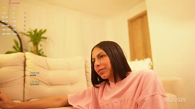 Snapshot of veronica_mendez1 chatting on February 9, 2025, 11:14 am veronica mendez1 online show from February 9, 2025, 11:14 am