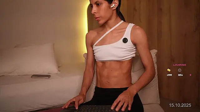 Snapshot of veronica_mendez1 chatting on October 15, 2025, 11:16 pm veronica mendez1 online show from October 15, 2025, 11:16 pm