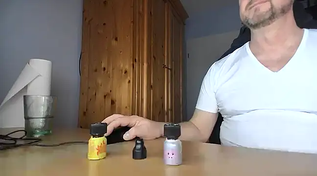 Snapshot of Tom_PP_cgn chatting on March 5, 2025, 12:27 am Tom PP cgn online show from March 5, 2025, 12:27 am