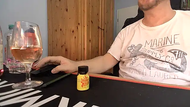 Snapshot of Tom_PP_cgn chatting on November 28, 2025, 2:09 pm Tom PP cgn online show from November 28, 2025, 2:09 pm