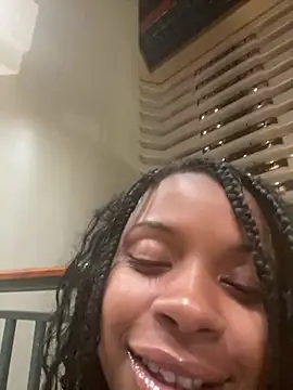 Snapshot of miamiworld chatting on December 14, 2024, 8:13 am miamiworld online show from December 14, 2024, 8:13 am