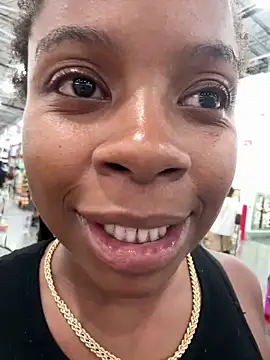 Snapshot of miamiworld chatting on October 21, 2025, 11:49 pm miamiworld online show from October 21, 2025, 11:49 pm