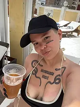 Snapshot of starcitababy chatting on December 31, 2024, 3:42 pm starcitababy online show from December 31, 2024, 3:42 pm