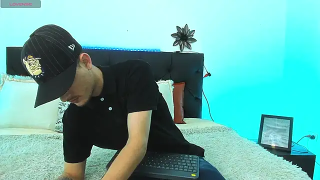 PhilipRich online show from March 3, 2025, 8:00 pm